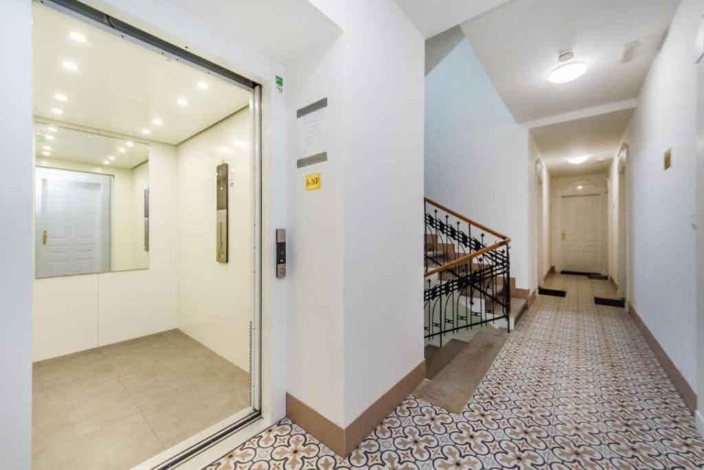 Rooftop Penthouse With Terrace, Prime Location Prag Dış mekan fotoğraf